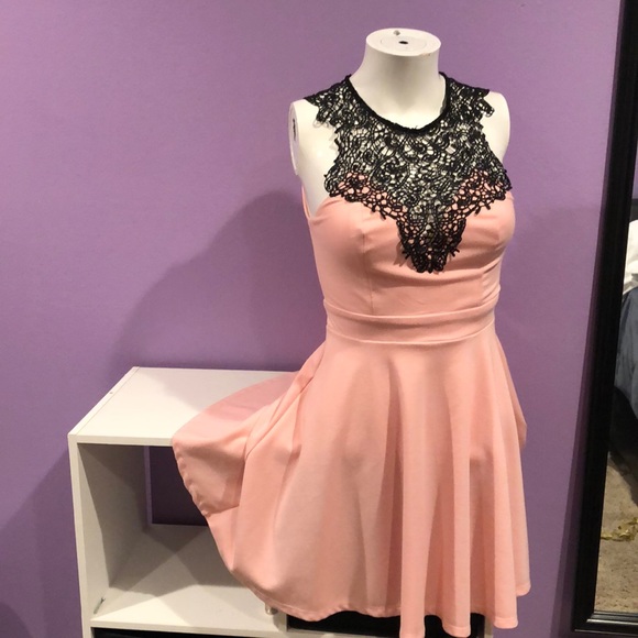 Material Girl size XS peach dress with black lace. - Picture 2 of 9